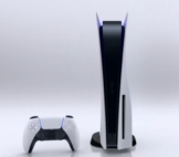 Sony PS5 mit Controller