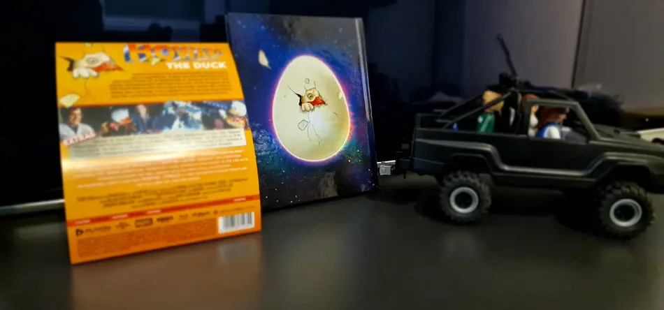 Howard the Duck 4K Mediabook mit Toyota aus Zurück in die Zukunft mit Fokus auf Entenei (Backcover)